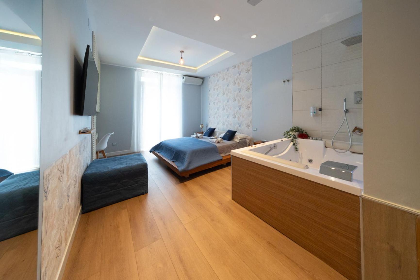 Suite Hot Tub